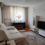 Parklake 4 With 6 Beds Accomodates 9 People Entire Apartment