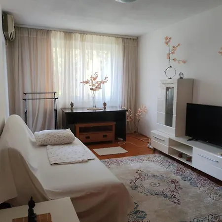 Parklake 4 With 6 Beds Accomodates 9 People Entire Апартаменты