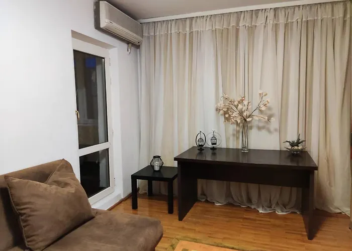 Parklake 4 With 6 Beds Accomodates 9 People Entire Apartment