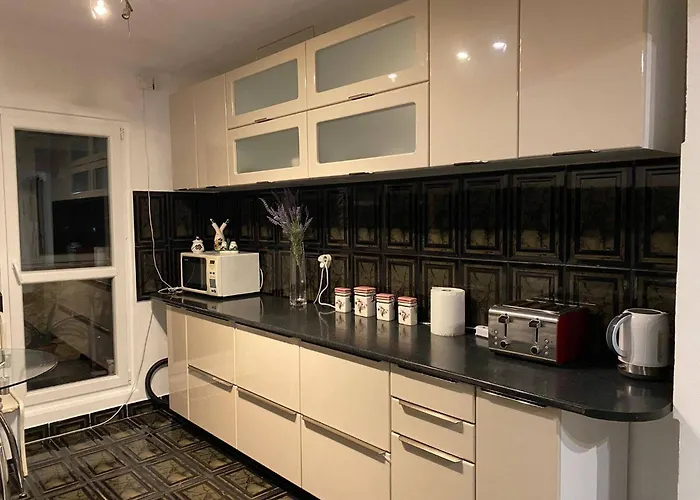 Parklake 4 With 6 Beds Accomodates 9 People Entire Apartment Bukarest