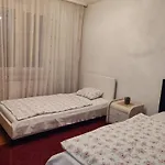 Parklake 4 With 6 Beds Accomodates 9 People Entire 公寓 布加勒斯特