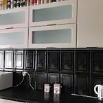 Parklake 4 With 6 Beds Accomodates 9 People Entire 布加勒斯特