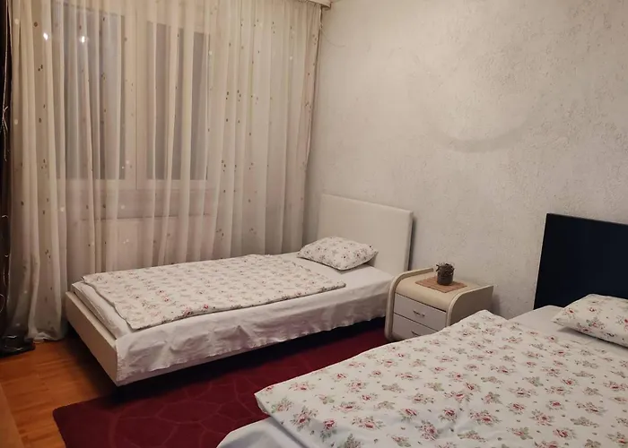 Parklake 4 With 6 Beds Accomodates 9 People Entire Apartament Bukareszt